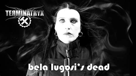 Bela Lugosi's Dead Explora Sonoridades Góticas e Ritmos Pulsantes da Primeira Onda Industrial